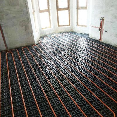 Système de chauffage sous sol à eau chaude en plastique à plusieurs couches de 450*450*25 mm pour entrepôt
