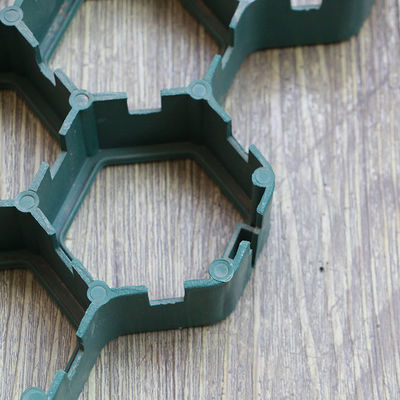 Grille perméable en plastique de conception moderne Stabilisez votre allée pour protéger votre pelouse
