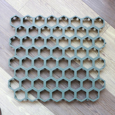 Grille perméable en plastique de conception moderne Stabilisez votre allée pour protéger votre pelouse