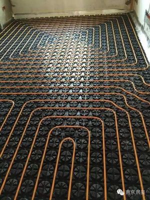 450*450*25MM Système d'eau chaude d'isolation thermique au sol pour une meilleure efficacité énergétique