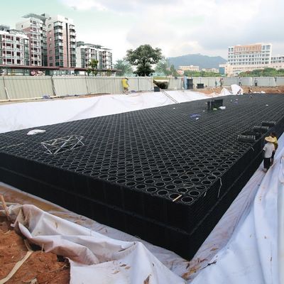 Réservoir de conception de système de récolte d'eau de pluie UV PP domestique avec une capacité de stockage de 232L